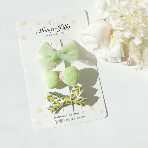 The Fluffy Collection - Light green bows