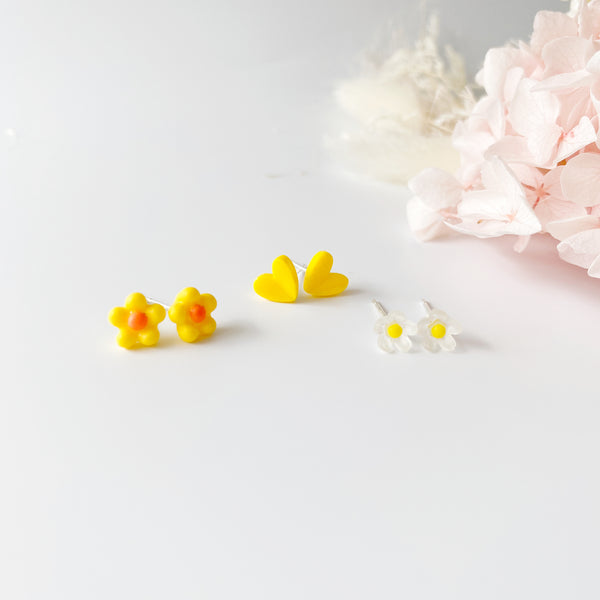 Sterling Silver Petite Studs 3 Pairs - yellow daisy