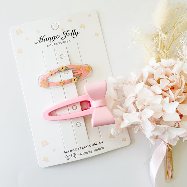 Cute bow clips with matching flower snaps - light pink